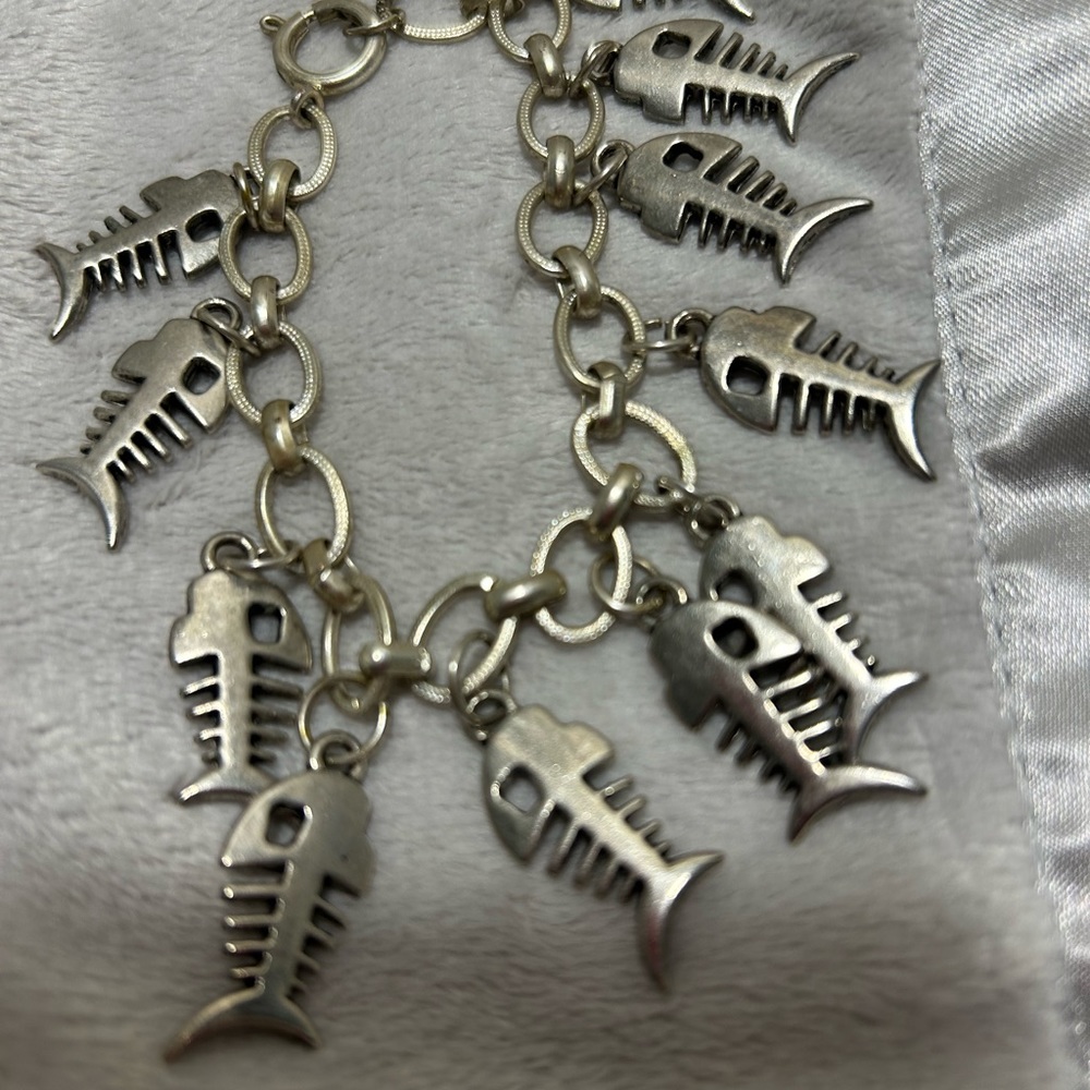 Vintage Fishbone skeleton bracket